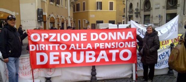 Una manifestazione del Comitato Ozione Donna Una manifestazione del Comitato Ozione Donna