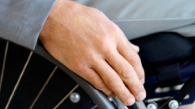 Un diversamente abile sulla sedia