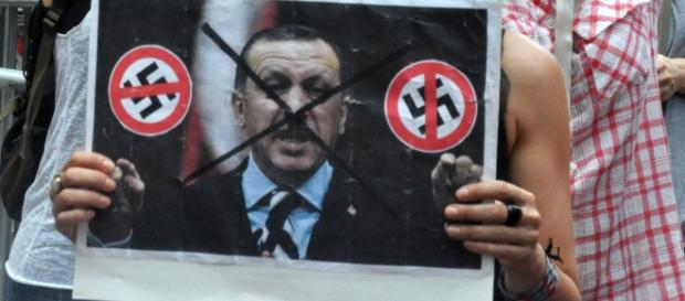 Erdogan to dalej najważniejsza postać w Turcji Erdogan to dalej najważniejsza postać w Turcji