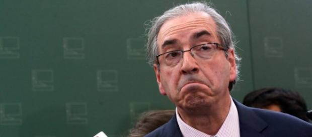 Cunha pode decidir abertura de impeachment hoje. Cunha pode decidir abertura de impeachment hoje.
