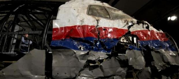 Investigadores simularon la explosión del avión Investigadores simularon la explosión del avión