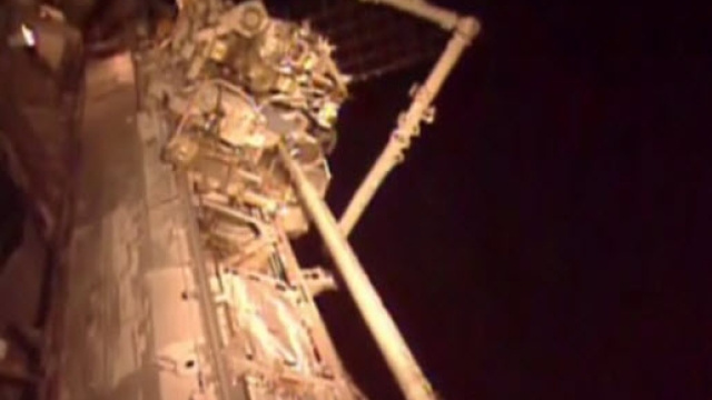 Oggetto non identificato nei pressi della ISS