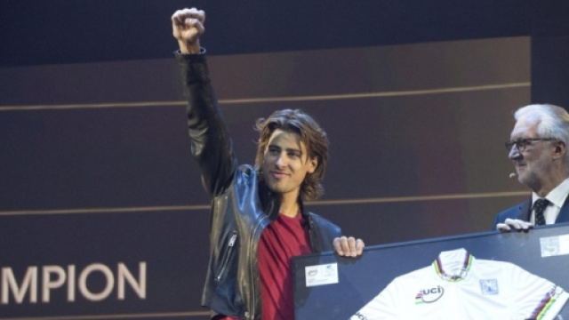 Peter Sagan sul palco del Gran Gal&agrave; del ciclismo