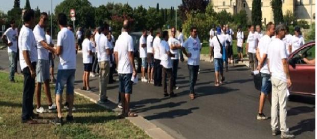 Cresce la protesta sulla questione Xylella Cresce la protesta sulla questione Xylella