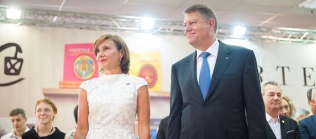 Declaraţii incredibile despre Carmen Iohannis Declaraţii incredibile despre Carmen Iohannis