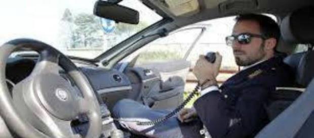 La Polizia di Stato al lavoro durante le indagini La Polizia di Stato al lavoro durante le indagini