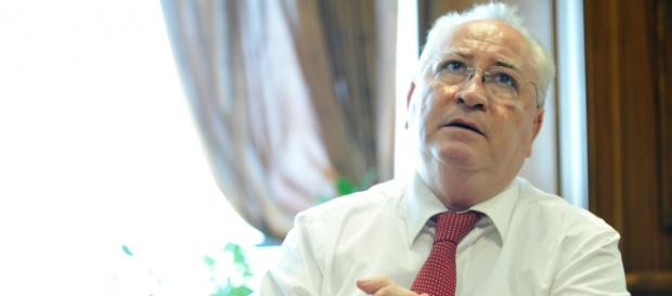 Senatorul liberal Puiu Haşotti Senatorul liberal Puiu Haşotti