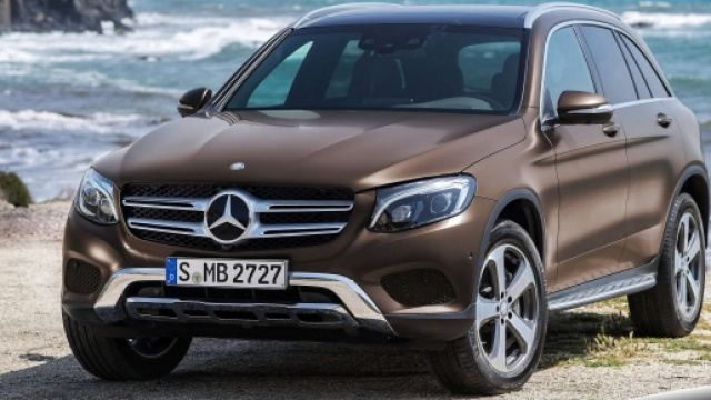 Mercedes GLC 2015 - Scuolabus Stellato