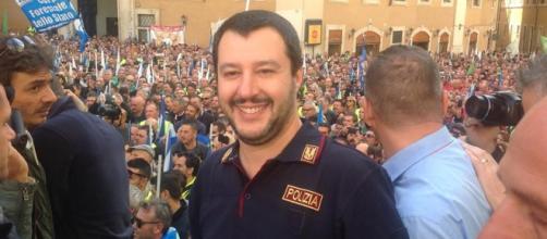 Amnsitia e indulto, il no di Salvini poliziotto