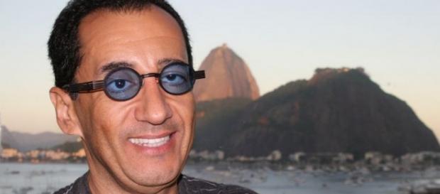 Jorge Kajuru pede perdão a Evaristo Costa Jorge Kajuru pede perdão a Evaristo Costa