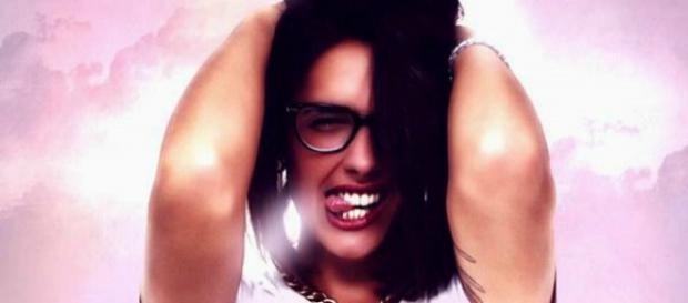 Lucía Parreño posa sexy para presentar su single Lucía Parreño posa sexy para presentar su single