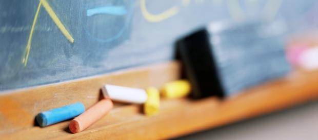 A educação nas escolas de hoje. A educação nas escolas de hoje.