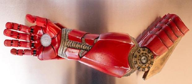 Crean prótesis de brazos para niños simil Marvel Crean prótesis de brazos para niños simil Marvel