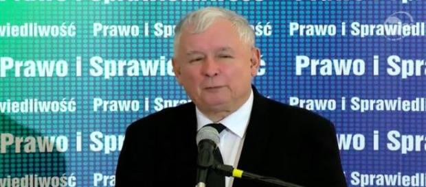 J. Kaczyński straszy pasożytami J. Kaczyński straszy pasożytami