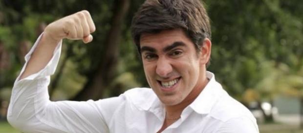 Marcelo Adnet fica irritado por especulações Marcelo Adnet fica irritado por especulações
