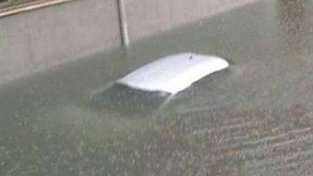 Auto sommersa dall'acqua Madonna delle Grazie