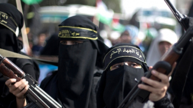 Donne armate dello Stato Islamico