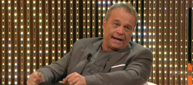 C'è lo zampino di Amendola dietro la decisione? C'è lo zampino di Amendola dietro la decisione?