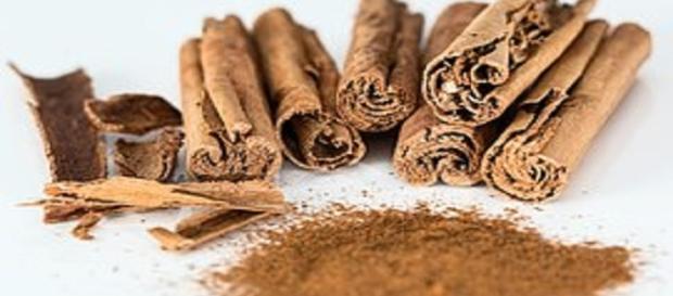 canela polvo y rama, foto pixabay canela polvo y rama, foto pixabay