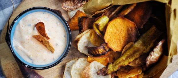 Chips di verdure al forno per Halloween Chips di verdure al forno per Halloween