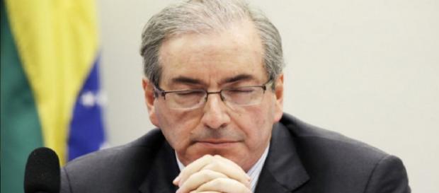 Eduardo Cunha coloca Porshe no nome de Jesus.com Eduardo Cunha coloca Porshe no nome de Jesus.com