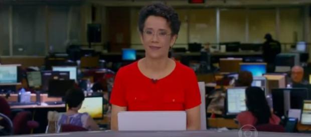 Zileide Silva se atrapalha e dá 'Boa Noite' Zileide Silva se atrapalha e dá 'Boa Noite'