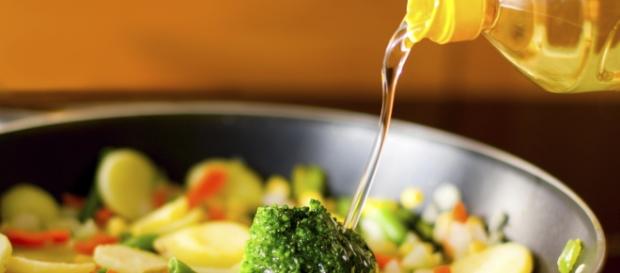¿Cocinar con aceite es bueno o malo? ¿Cocinar con aceite es bueno o malo?