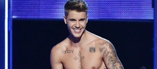 Justin Bieber tentou lidar bem com a situação. Justin Bieber tentou lidar bem com a situação.