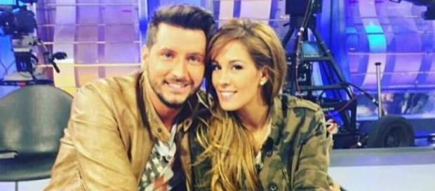 Manu y Susana juntos y felices pese a 'MYHV' Manu y Susana juntos y felices pese a 'MYHV'
