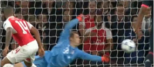 Neuer makes an astonishing save from Theo Walcott Neuer makes an astonishing save from Theo Walcott