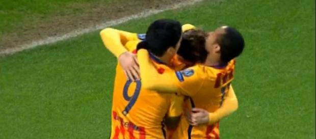 Neymar, Suárez y Rakitic celebran el segundo tanto Neymar, Suárez y Rakitic celebran el segundo tanto