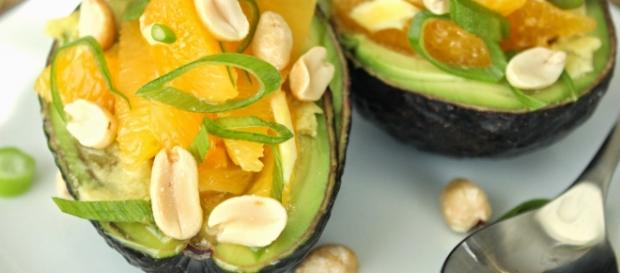 Receta con cacahuetes y aguacates Receta con cacahuetes y aguacates