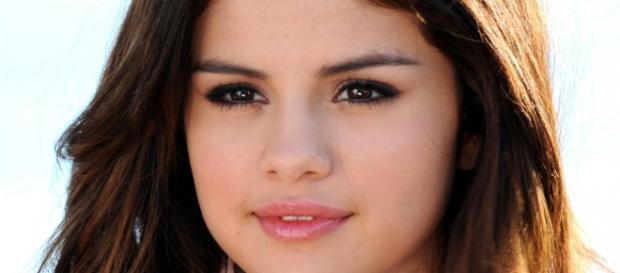 Selena Gomez tem um fraquinho por um actor. Selena Gomez tem um fraquinho por um actor.