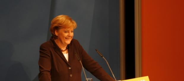 Angela Merkel ma wielu przeciwników w Bundestagu Angela Merkel ma wielu przeciwników w Bundestagu