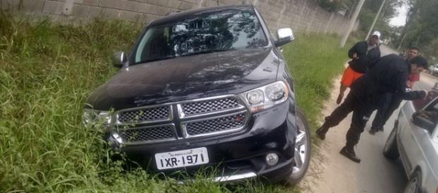 Carro de Ronaldinho Gaúcho saiu da pista Carro de Ronaldinho Gaúcho saiu da pista