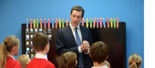 David Cameron taie în carne vie David Cameron taie în carne vie