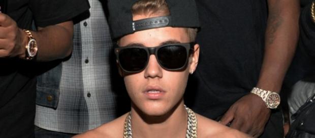 Justin Bieber voltou aos vícios antigos. Justin Bieber voltou aos vícios antigos.