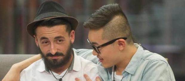 Aritz nos ha vendido la moto y es el más falso Aritz nos ha vendido la moto y es el más falso