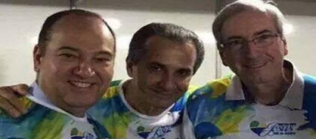 Bancada da Bíblia cresce com presidência de Cunha Bancada da Bíblia cresce com presidência de Cunha