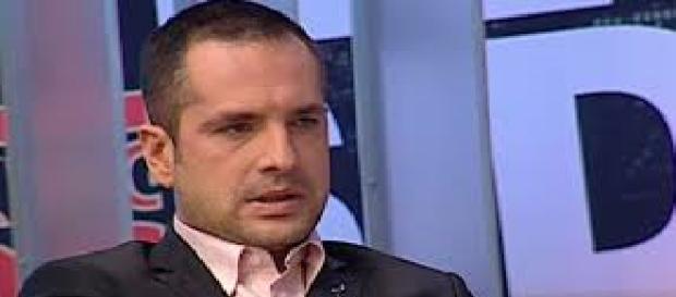 Mesajul lui Mădălin pentru cei care îl critică Mesajul lui Mădălin pentru cei care îl critică