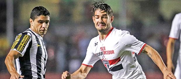 Pato é a principal esperança de gol do São Paulo Pato é a principal esperança de gol do São Paulo