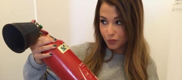 EnjoyPhoenix masque a la cannelle catastrophique ! EnjoyPhoenix masque a la cannelle catastrophique !