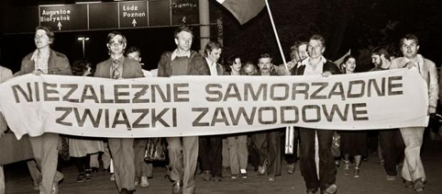 2015 r. to narodziny Polski Postsolidarnościowej 2015 r. to narodziny Polski Postsolidarnościowej