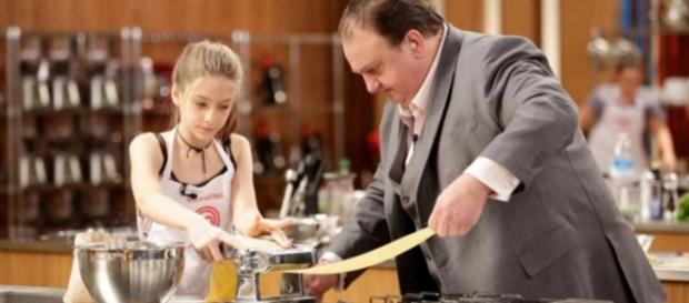 Criança do 'MasterChef Júnior' é alvo de pedofilia Criança do 'MasterChef Júnior' é alvo de pedofilia