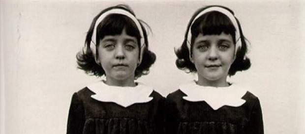@Diane Arbus Identical Twins 1967 @Diane Arbus Identical Twins 1967