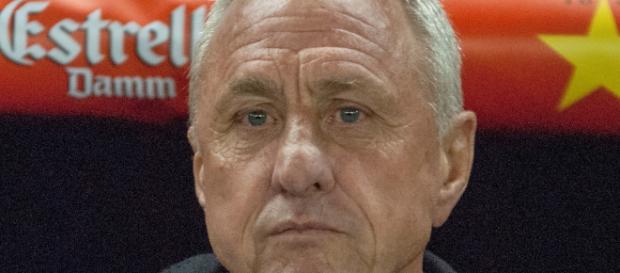 Johan Cruyff en una imagen en los banquillos Johan Cruyff en una imagen en los banquillos