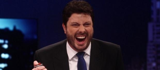Silvio Santos proíbe Danilo Gentili Silvio Santos proíbe Danilo Gentili