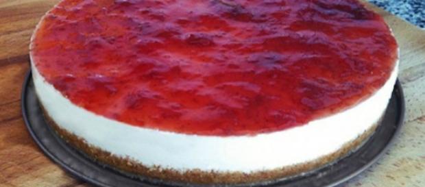 Tarta de queso con mermelada de fresa Tarta de queso con mermelada de fresa