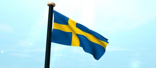 La bandiera della Svezia che sventola.