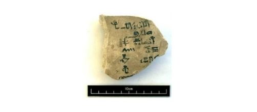 Ostracón del siglo XV a. C. hallado en Luxor
